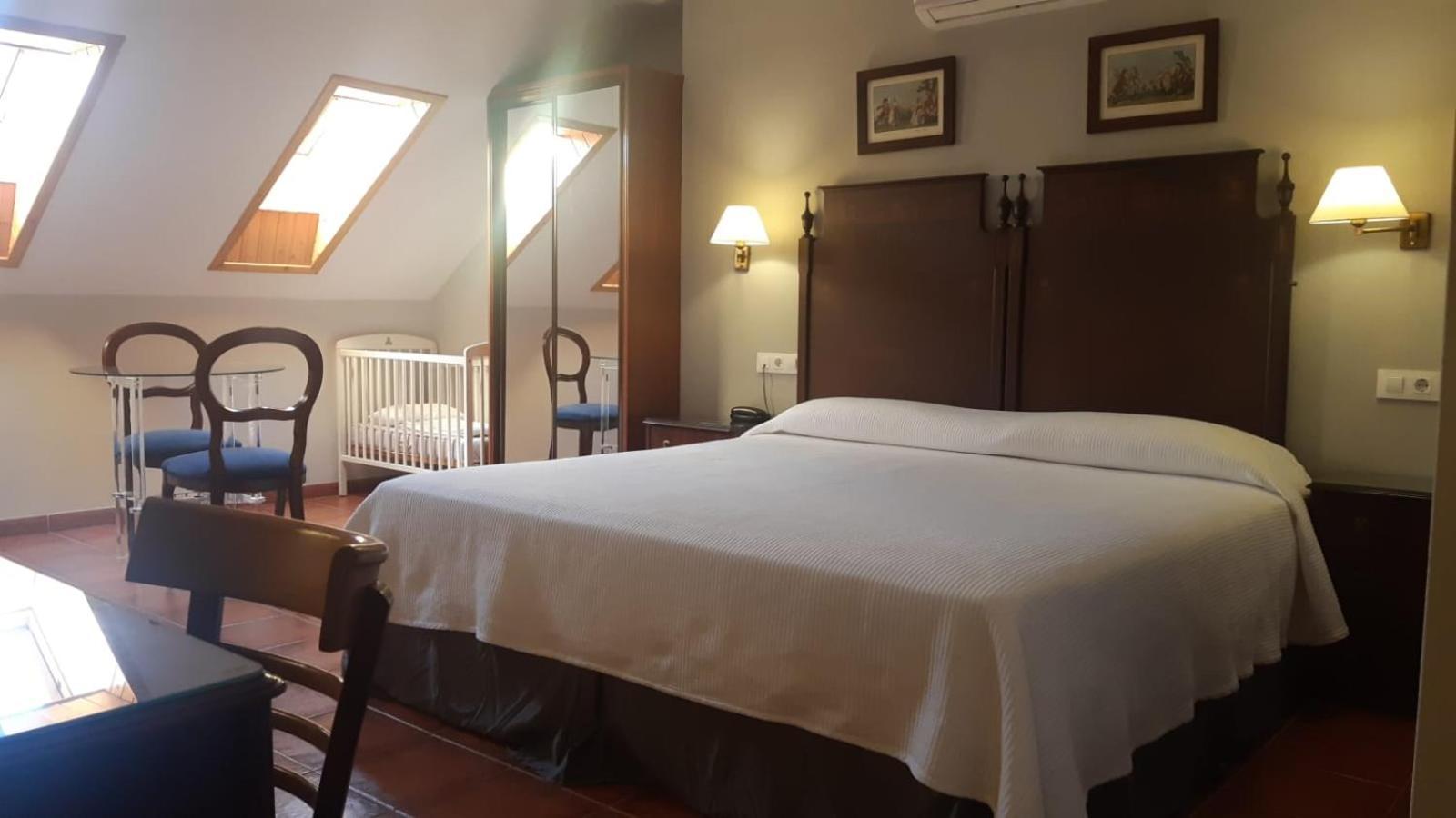 Caces Hotel Iberia Plaza America מראה חיצוני תמונה