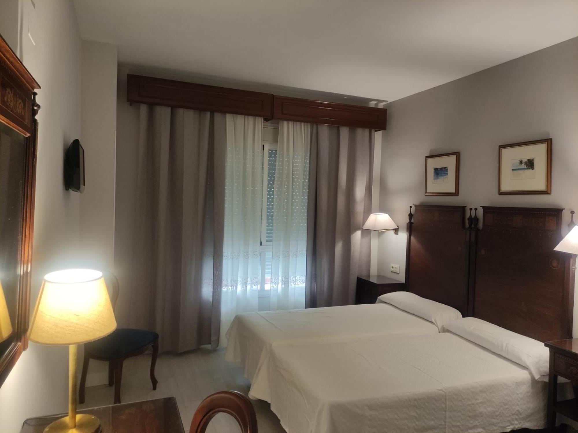 Caces Hotel Iberia Plaza America מראה חיצוני תמונה