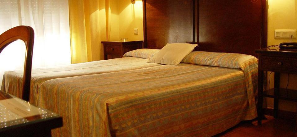Caces Hotel Iberia Plaza America מראה חיצוני תמונה